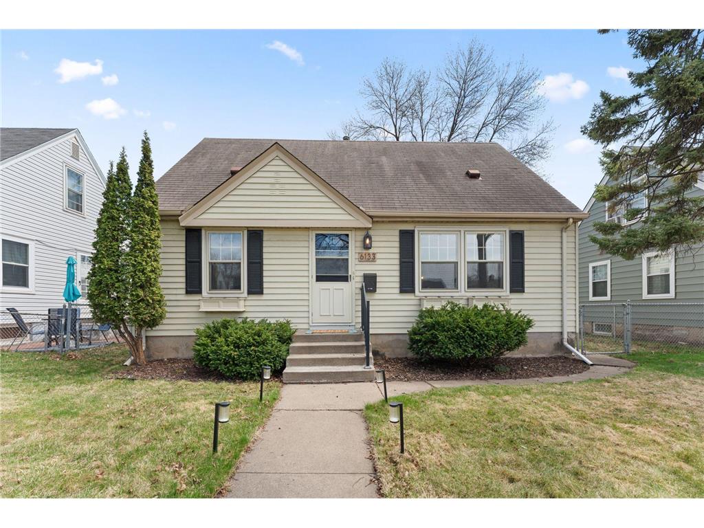 6133 Clinton Avenue Minneapolis MN 55419 7041802 image1