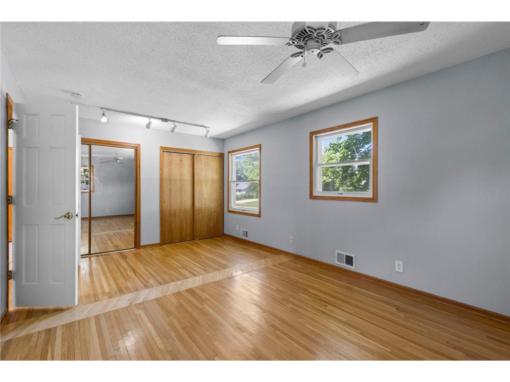 6133 Garbe Avenue Woodbury MN 55125 7108145 image15