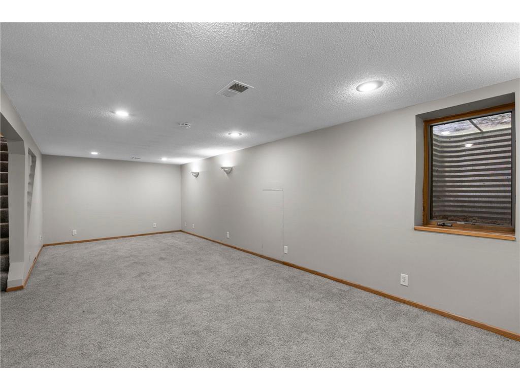 6133 Garbe Avenue Woodbury MN 55125 7108145 image25