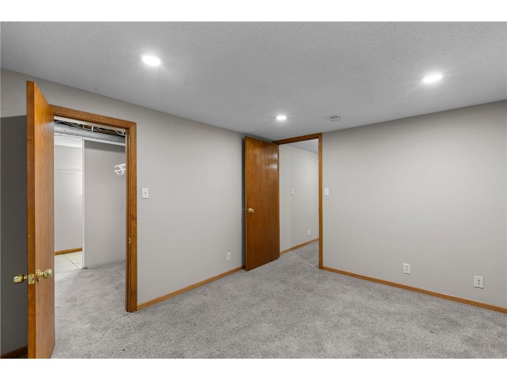6133 Garbe Avenue Woodbury MN 55125 7108145 image30