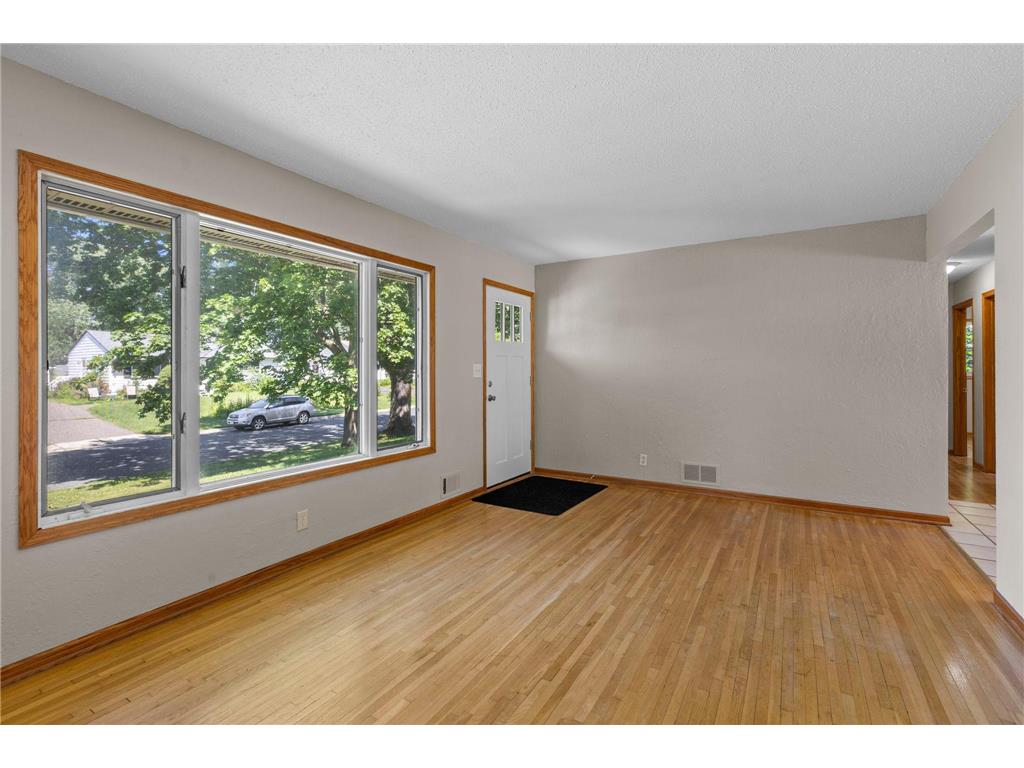 6133 Garbe Avenue Woodbury MN 55125 7108145 image5