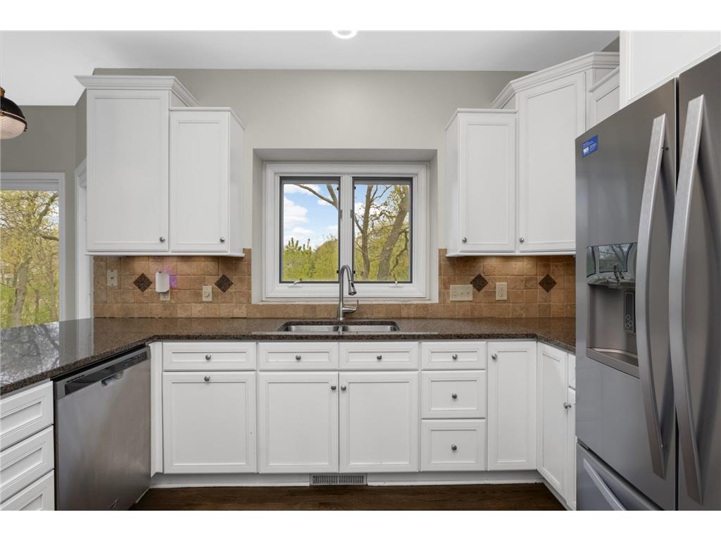 6135 Berkshire Lane N Plymouth MN 55446 7065051 image20