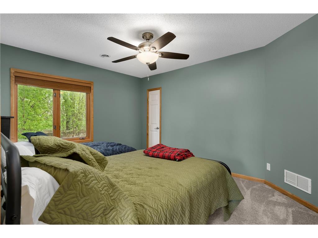 6135 Berkshire Lane N Plymouth MN 55446 7065051 image46