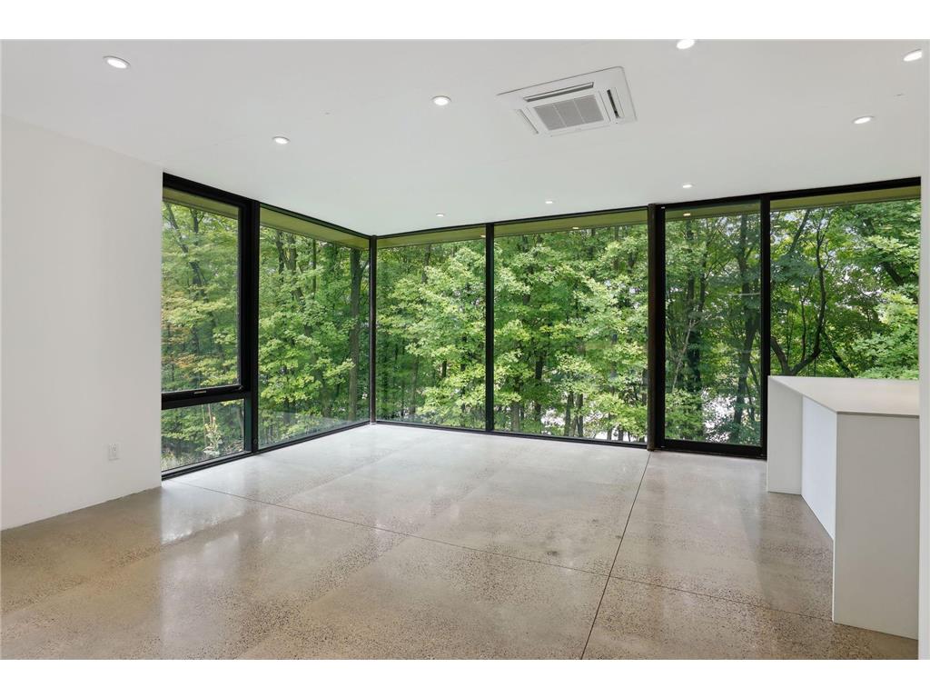 6135 Ridge Road Shorewood MN 55331 - Silver 6419839 image1