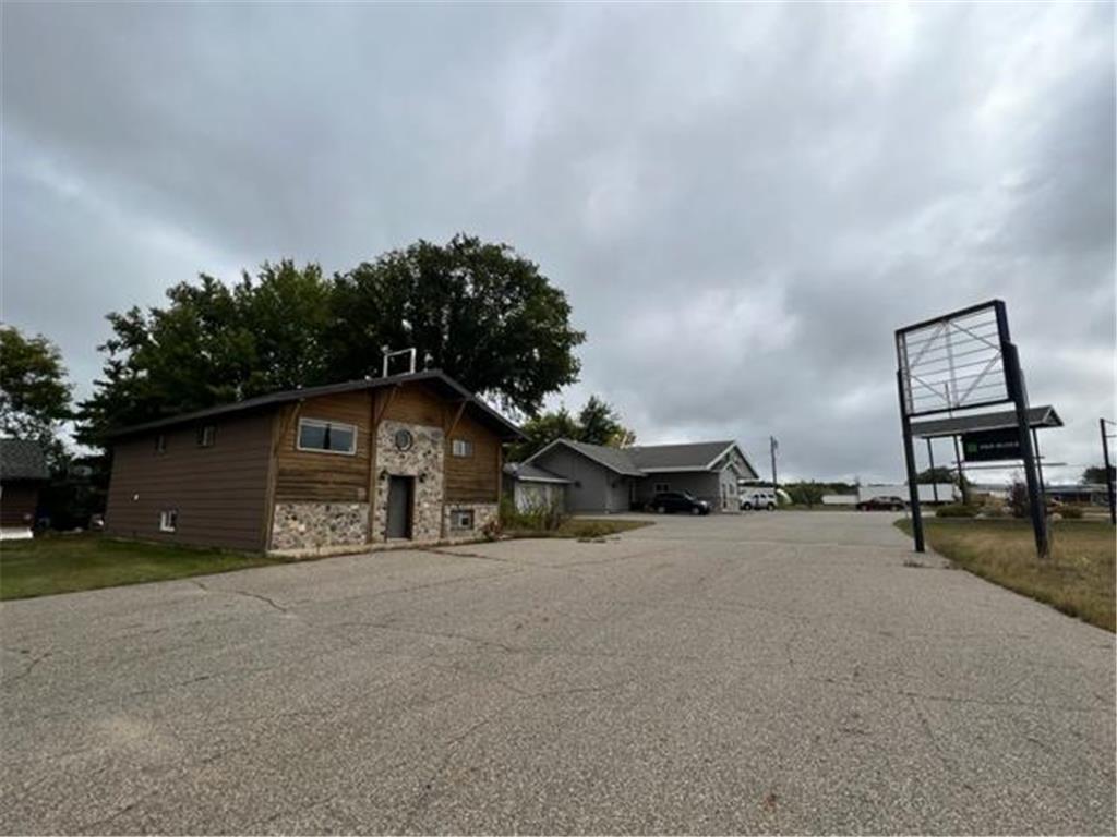 614 Ash Avenue NE Wadena MN 56482 6799858 image4