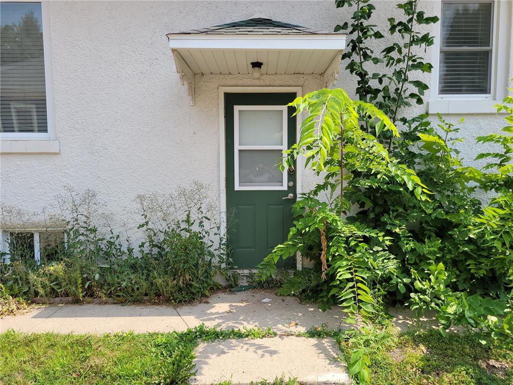 614 E 1st Street Fairmont MN 56031 6415374 image1