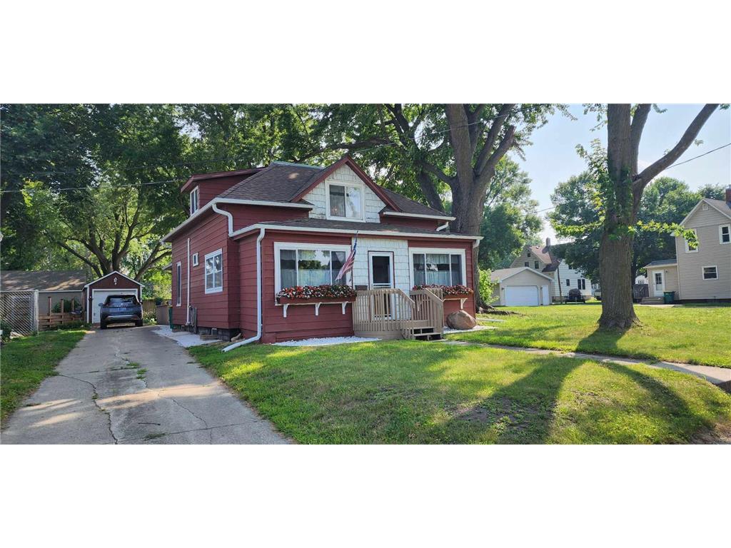 614 E 4th Street Albert Lea MN 56007 6414921 image1