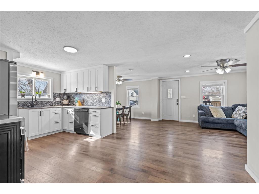 614 Elliott Avenue N Glencoe MN 55336 7044332 image2