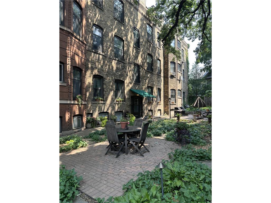 614 Grand Avenue #C Saint Paul MN 55102 7017736 image2