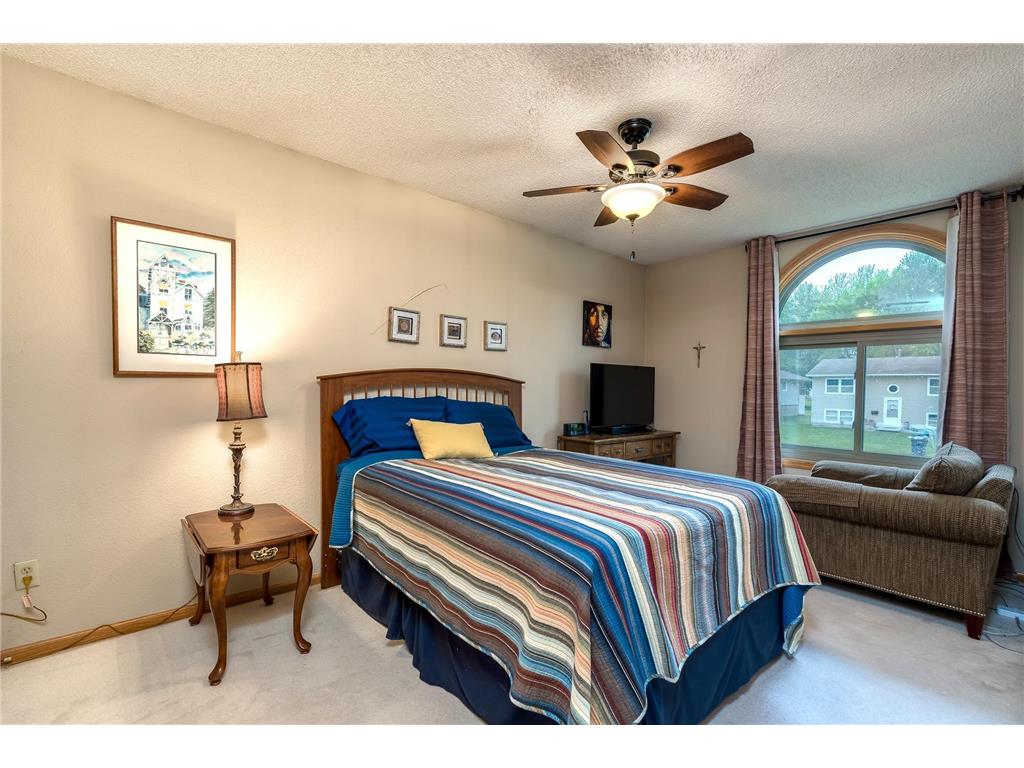 614 W Allyn Street Janesville MN 56048 7045118 image11