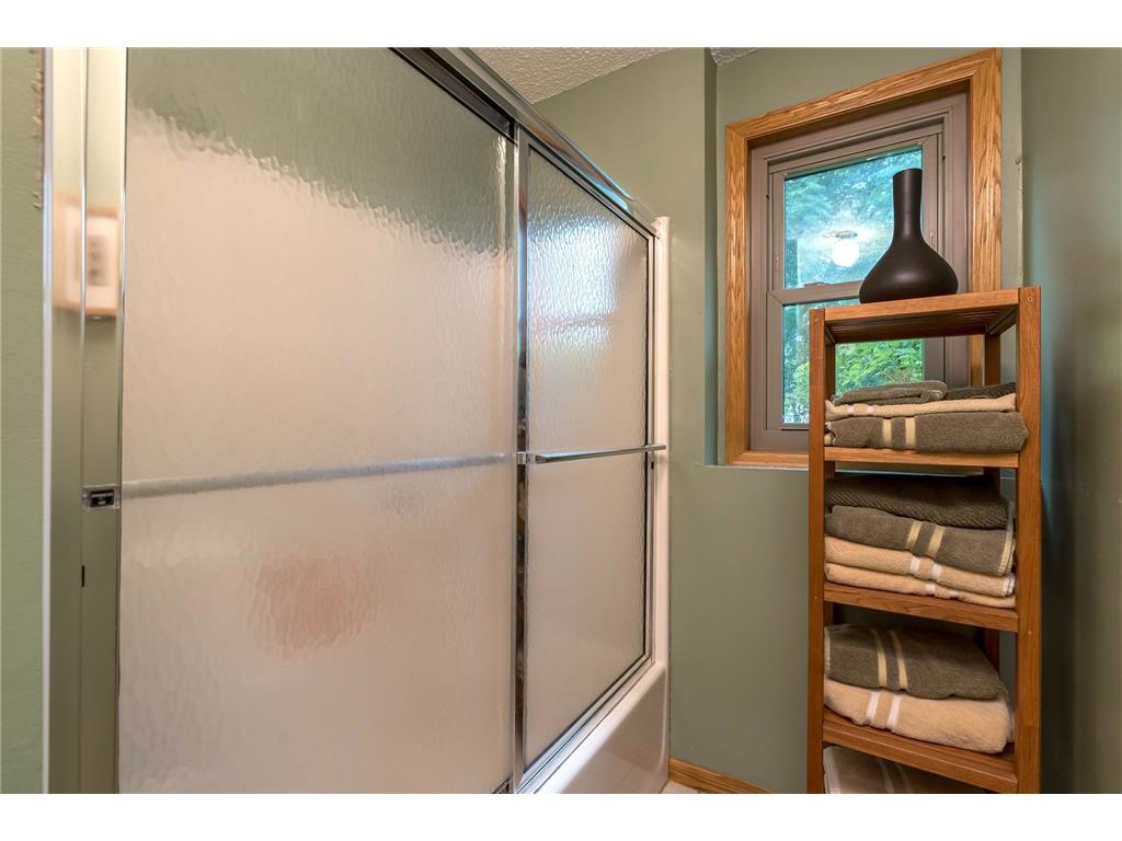 614 W Allyn Street Janesville MN 56048 7045118 image26