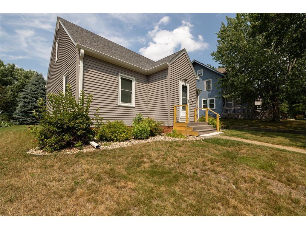 614 W Lincoln Street Luverne MN 56156 6576836 image1