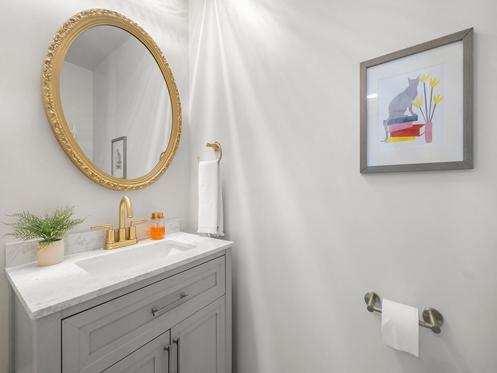 6140 Golden Valley Road Golden Valley MN 55422 6679339 image10