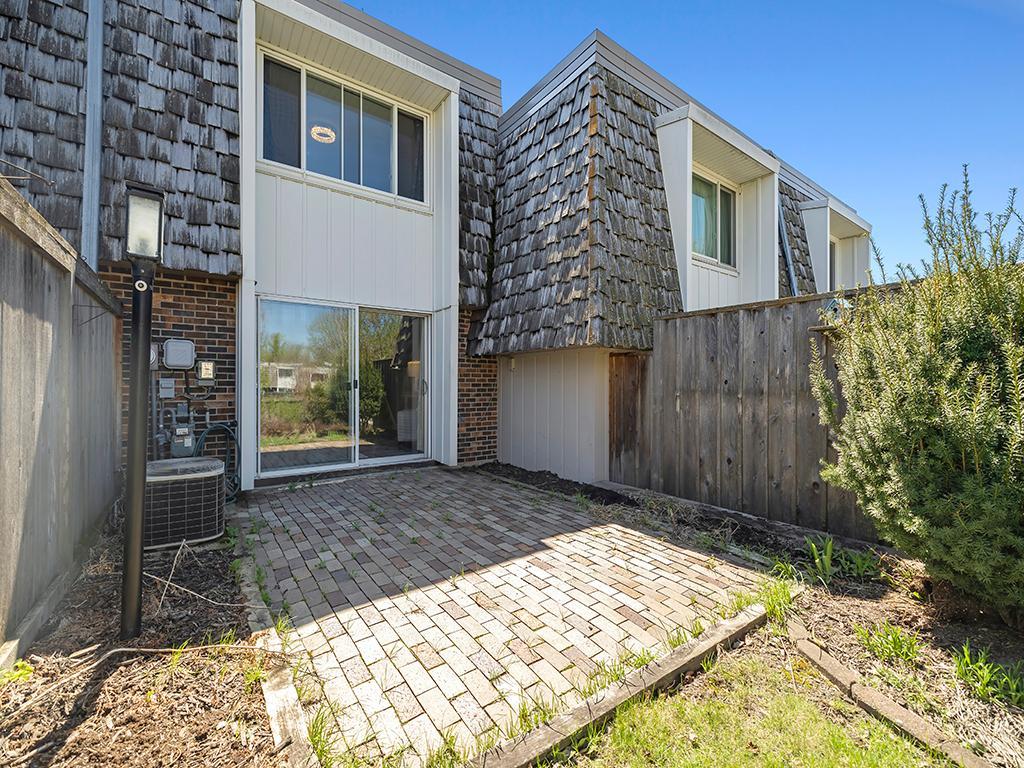 6140 Golden Valley Road Golden Valley MN 55422 6679339 image24