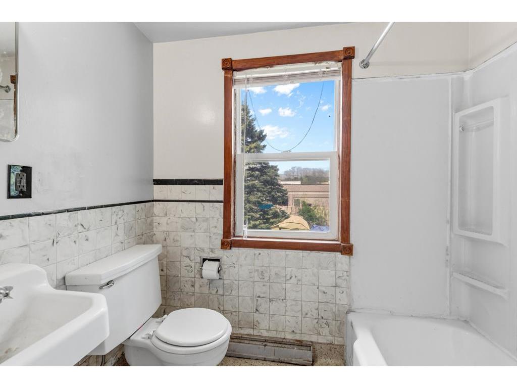 6148 Upper 51st Street N Oakdale MN 55128 6793295 image24