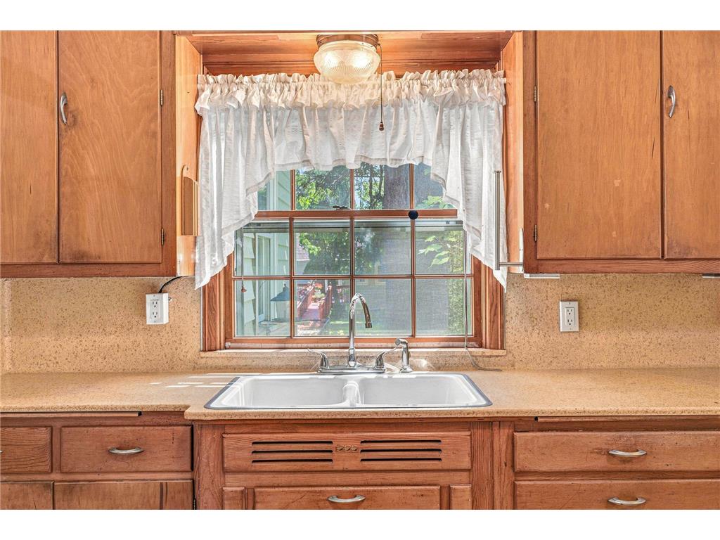 615 12th Avenue NW New Brighton MN 55112 7112620 image8