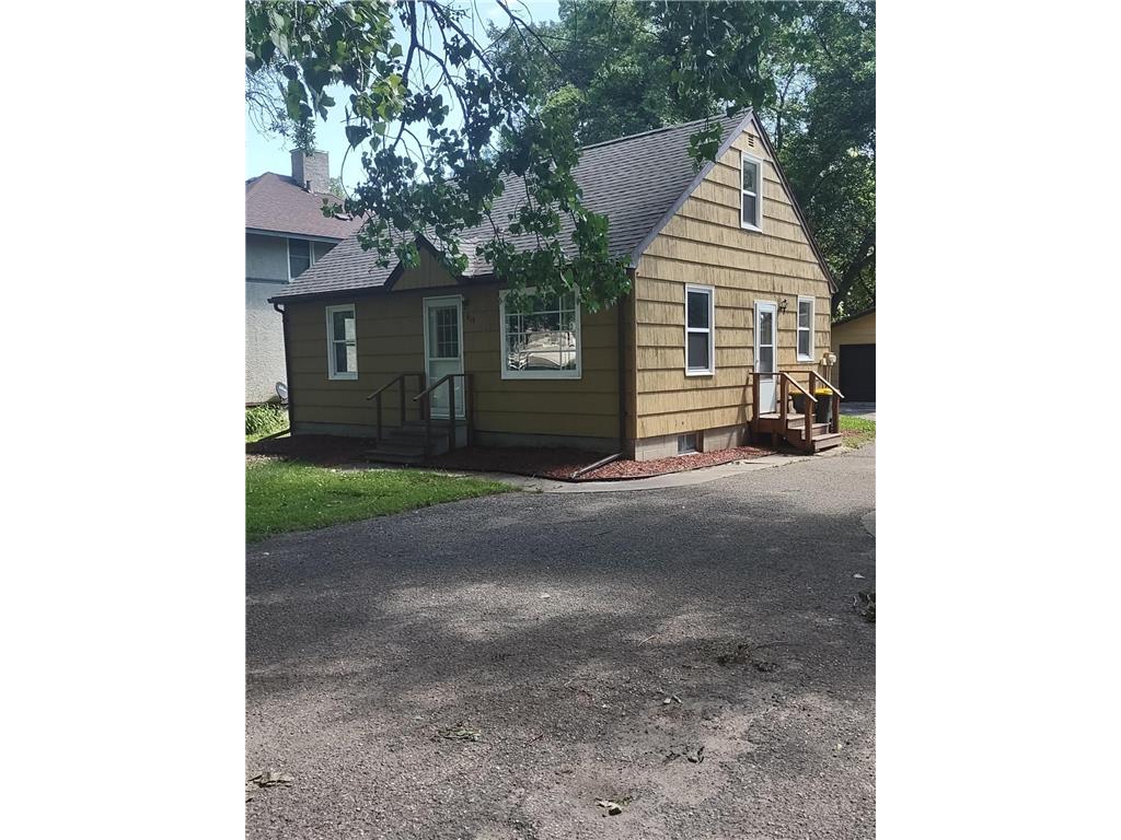 615 16th Street SW Willmar MN 56201 6563785 image1