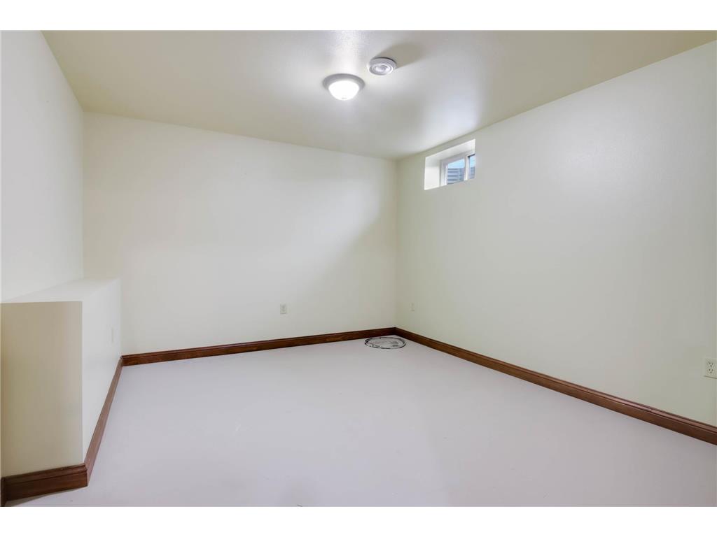 615 18th Street Prairie Lake Twp WI 54728 7026631 image33