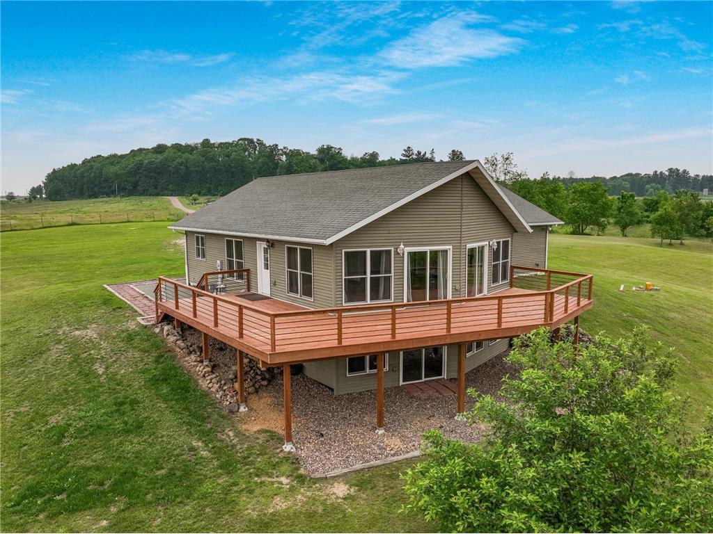 615 18th Street Prairie Lake Twp WI 54728 7026631 image5