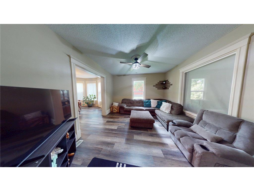 615 18th Street SW Willmar MN 56201 7086953 image11