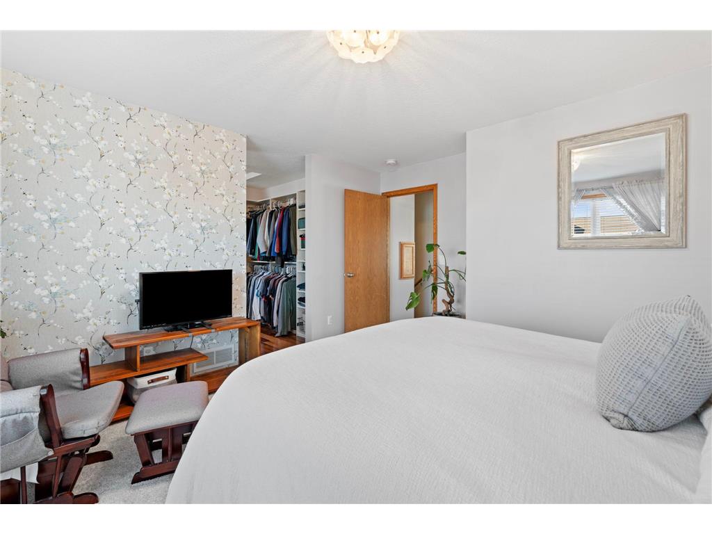 615 1st Avenue NW Osseo MN 55369 7002284 image10