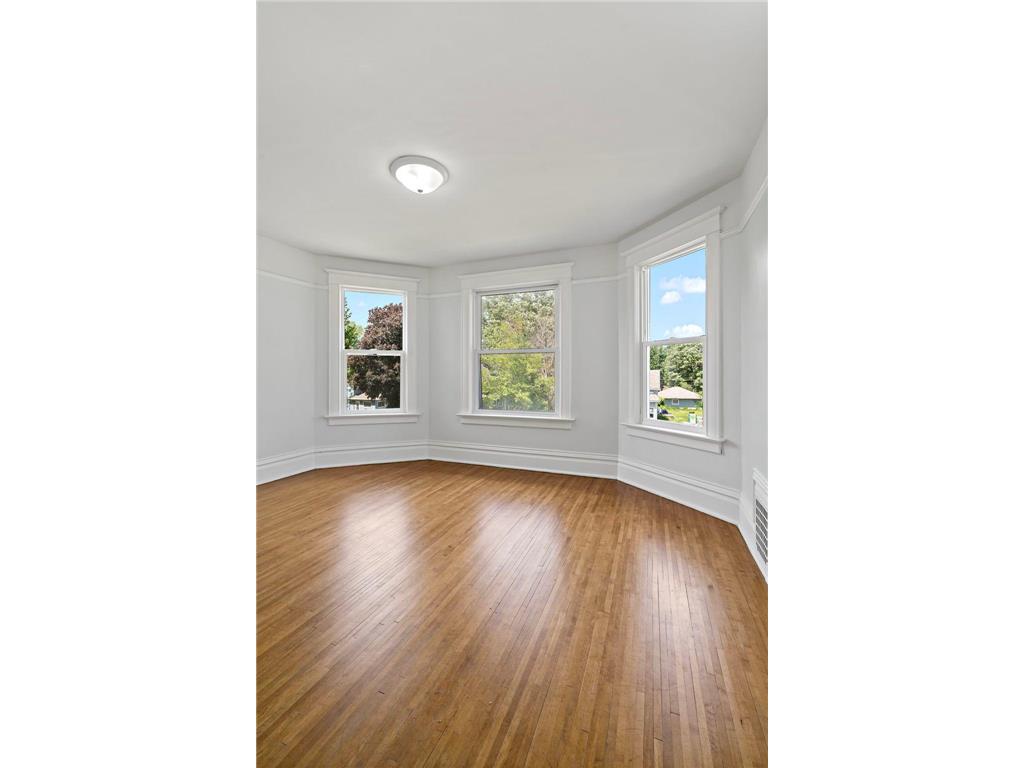 615 1st Street Kenyon MN 55946 7072628 image16