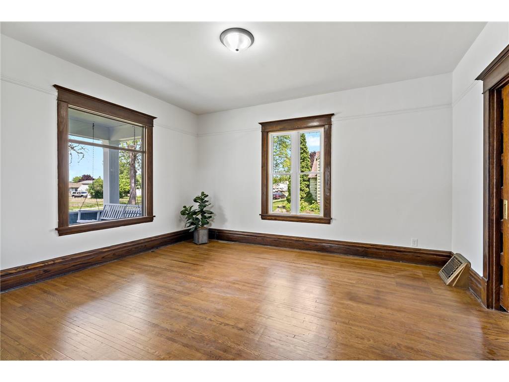 615 1st Street Kenyon MN 55946 7072628 image27