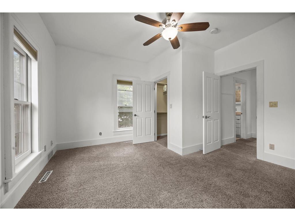 615 1st Street NW Faribault MN 55021 7084449 image11