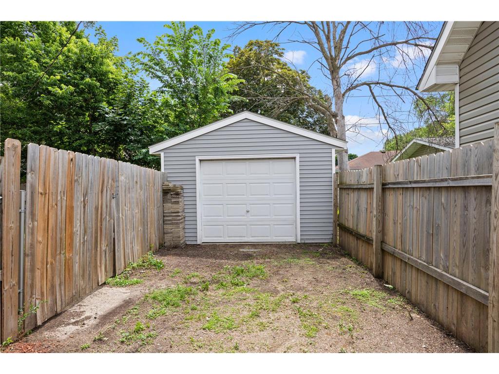 615 1st Street NW Faribault MN 55021 7084449 image23