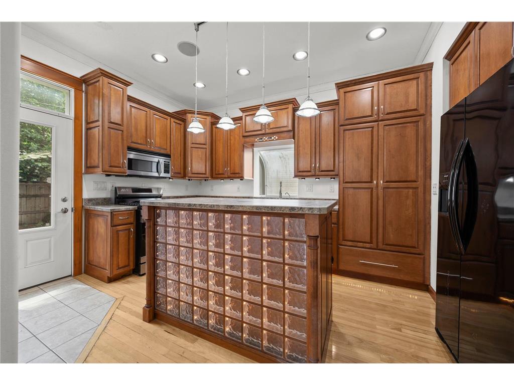 615 1st Street NW Faribault MN 55021 7084449 image6