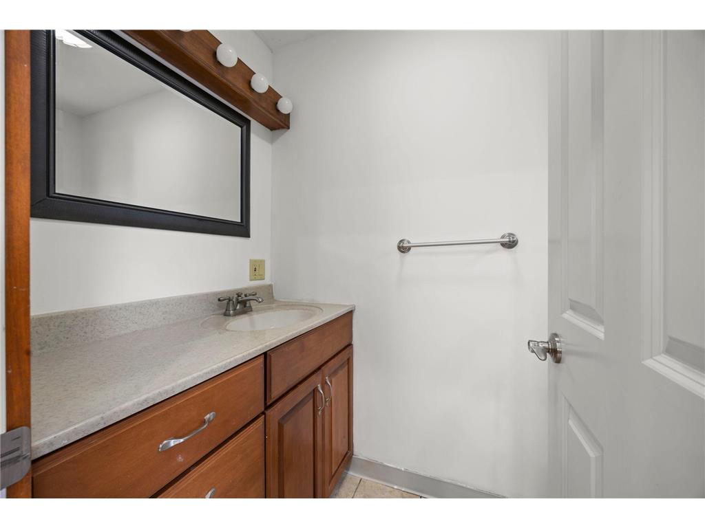 615 1st Street NW Faribault MN 55021 7084449 image9