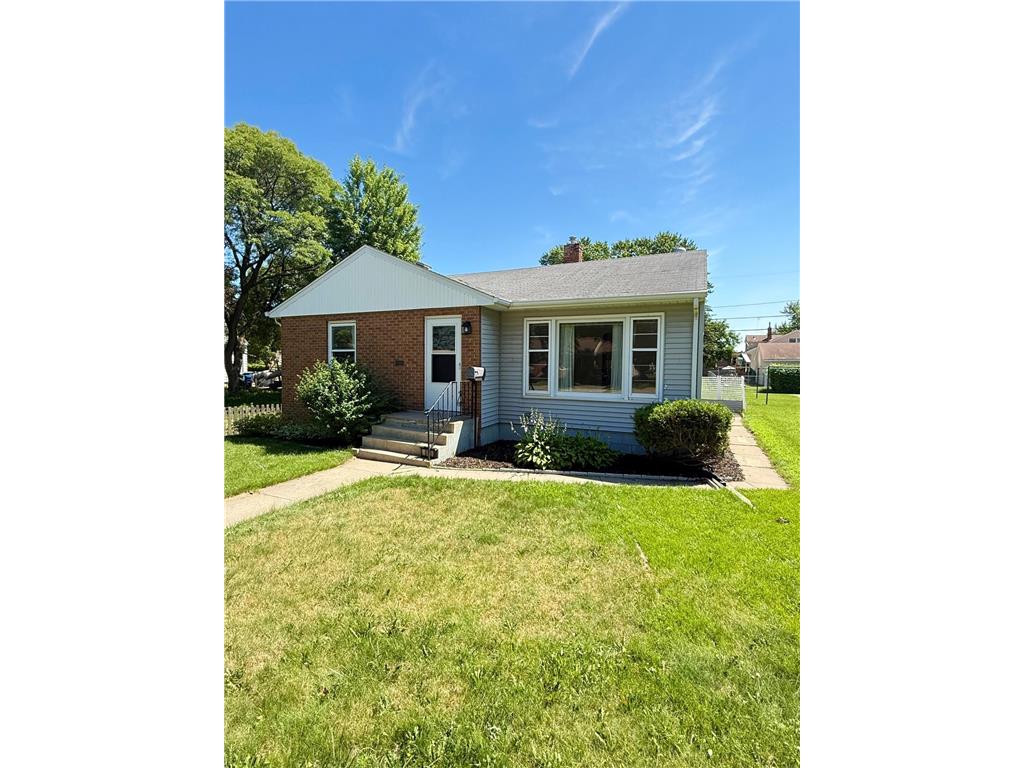 615 2nd Avenue NW New Brighton MN 55112 7107196 image1