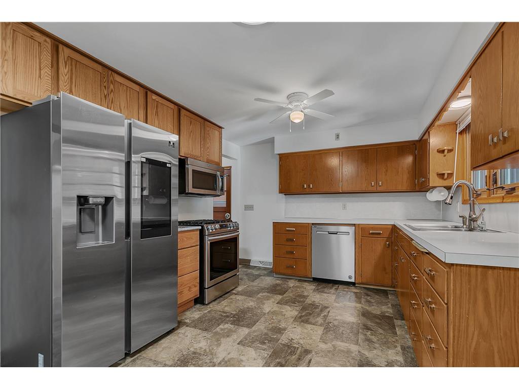 615 5th Avenue SW Hutchinson MN 55350 7061698 image5