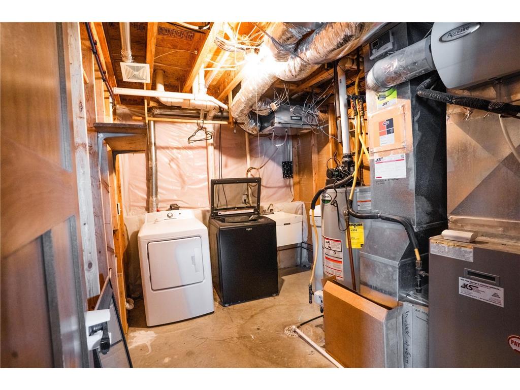 615 5th St NE Plainview MN 55964 6824838 image18