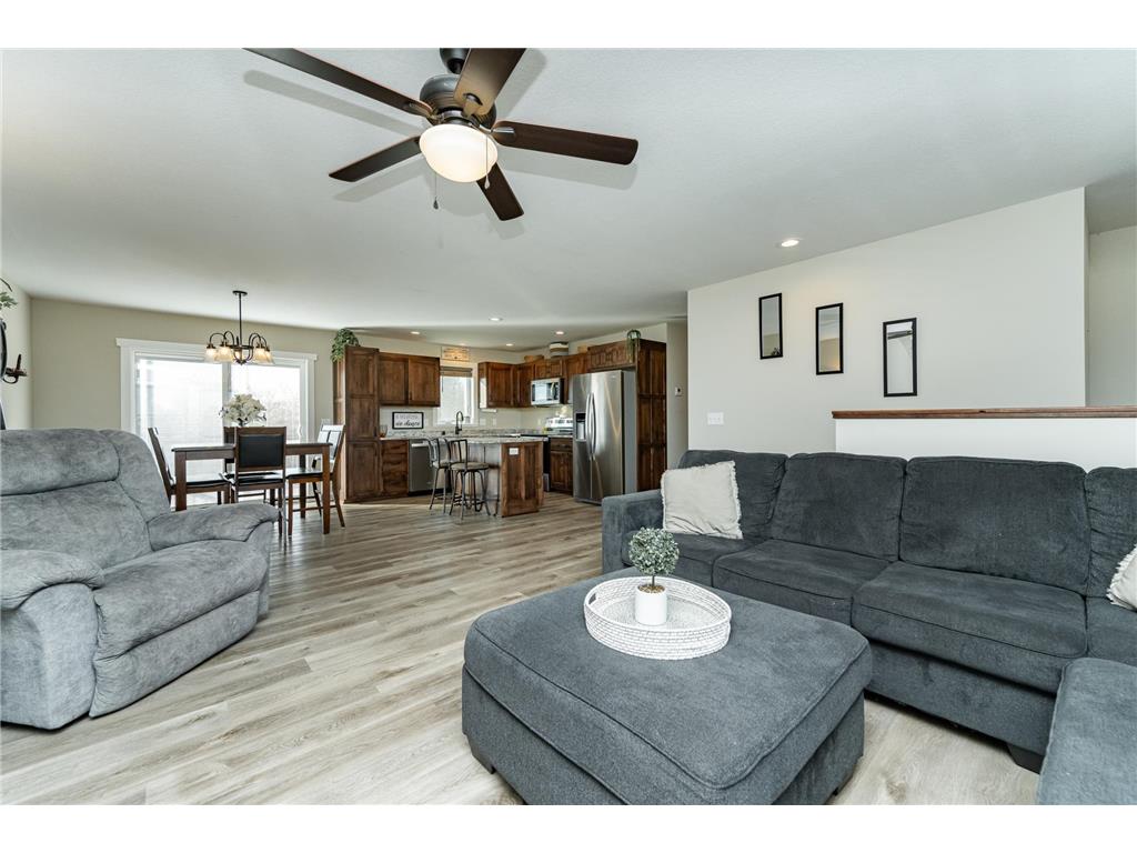 615 7th Avenue NE Plainview MN 55964 6792989 image11