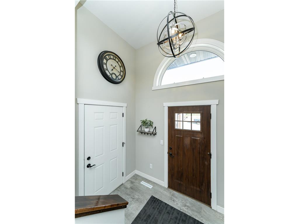 615 7th Avenue NE Plainview MN 55964 6792989 image2