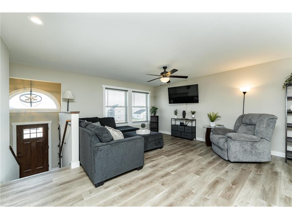 615 7th Avenue NE Plainview MN 55964 6792989 image9