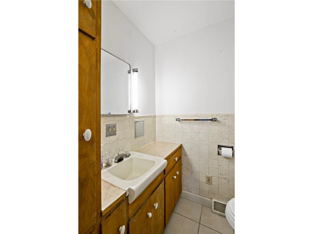 615 7th Street Kenyon MN 55946 7033312 image21