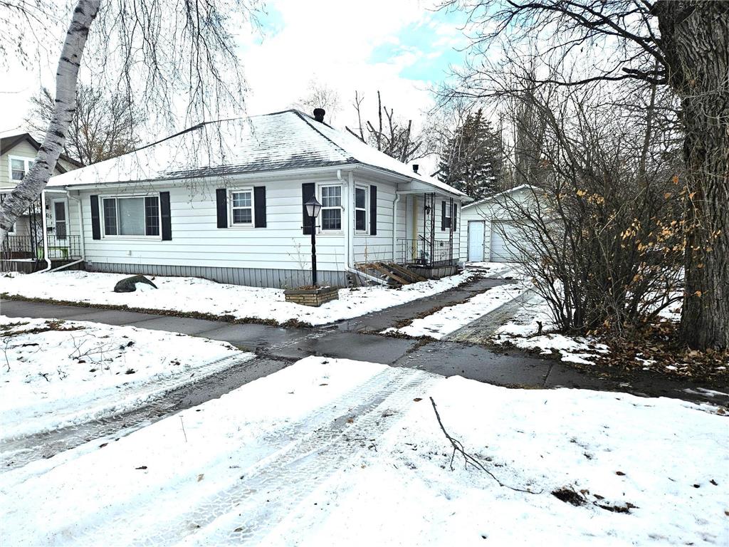 615 Arnold Avenue N Thief River Falls MN 56701 6469165 image1