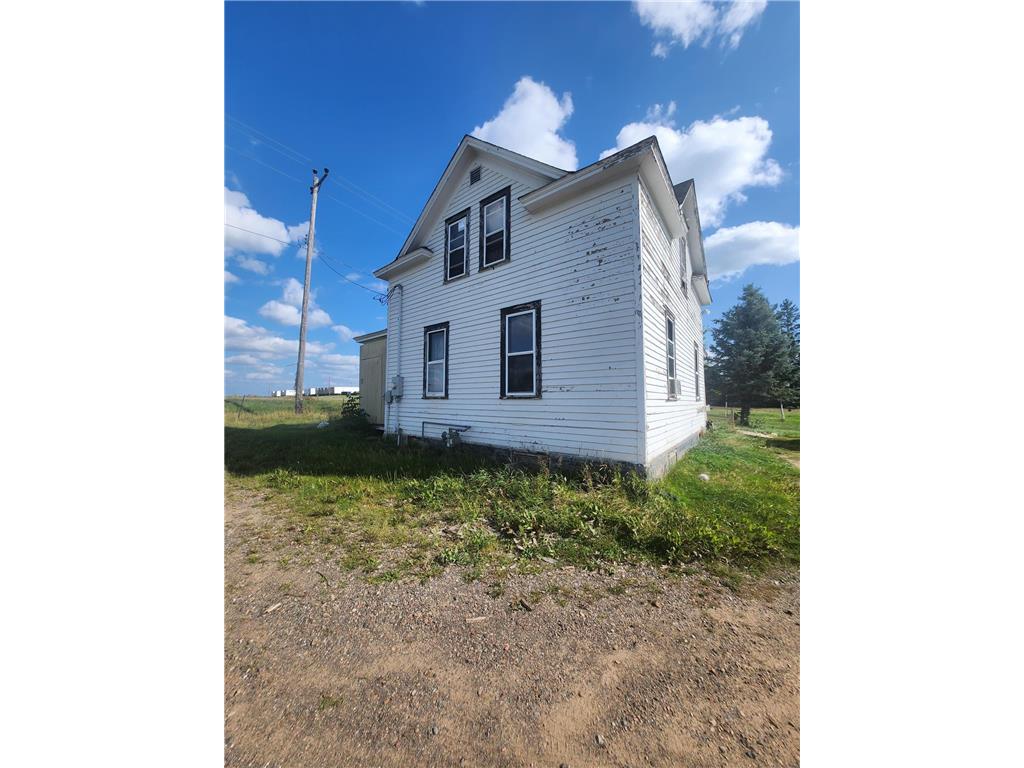 615 Clinton Street S Almena WI 54805 6442363 image1