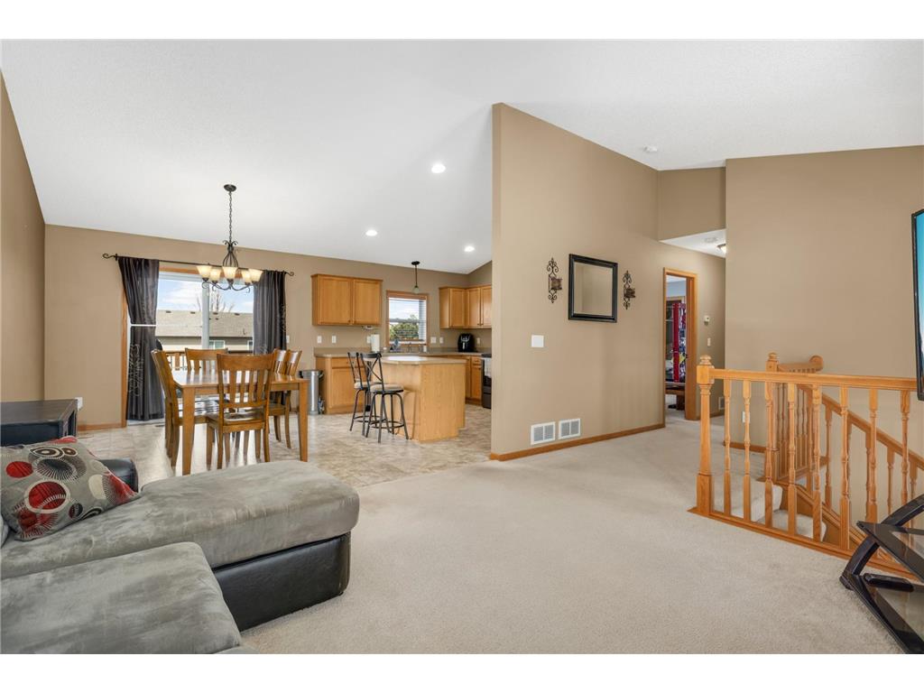 615 Dillon Avenue N Montrose MN 55363 7037516 image1