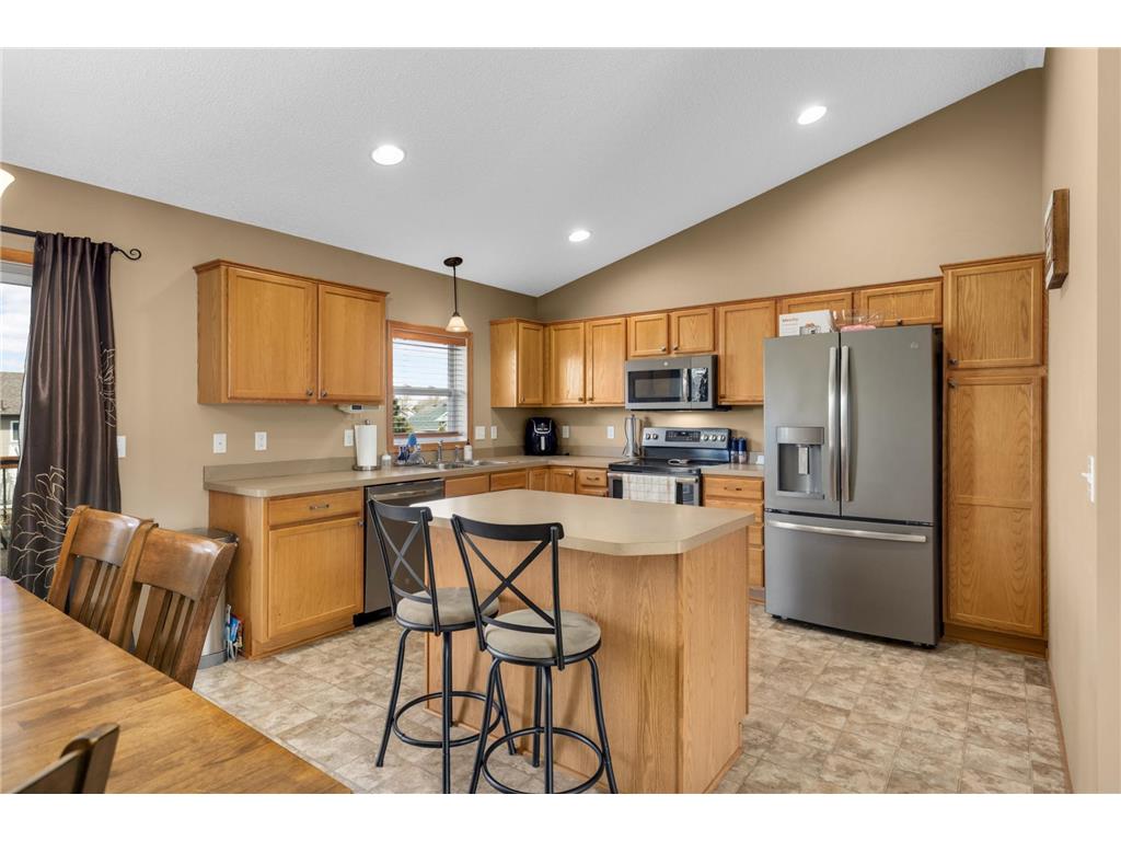 615 Dillon Avenue N Montrose MN 55363 7037516 image9