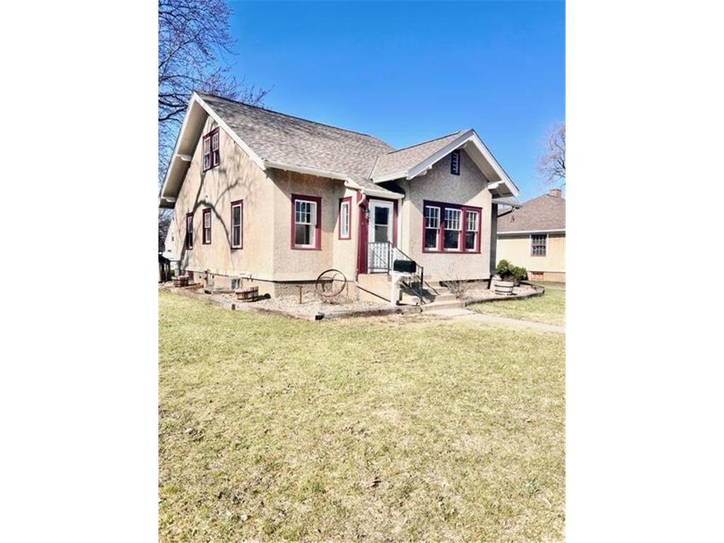 615 E 4th Street, Redwood Falls, MN, 56283 MLS 6356573 Edina Realty