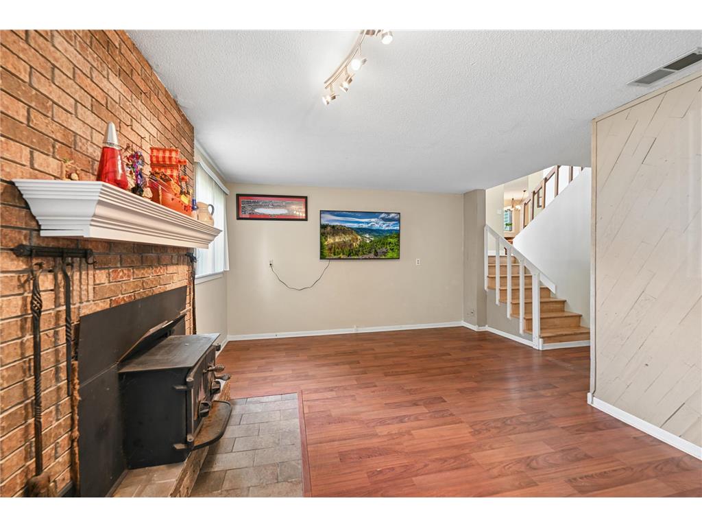 615 Lakewood Drive SW Hutchinson MN 55350 - Otter 7037462 image25