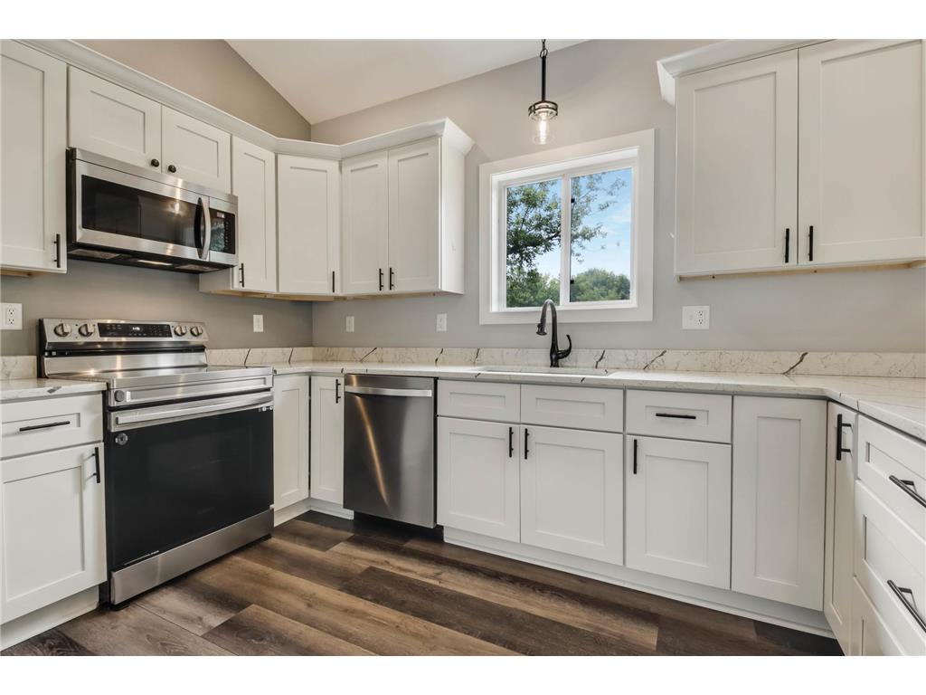 615 S Wisconsin Avenue Rice Lake WI 54868 6772231 image15