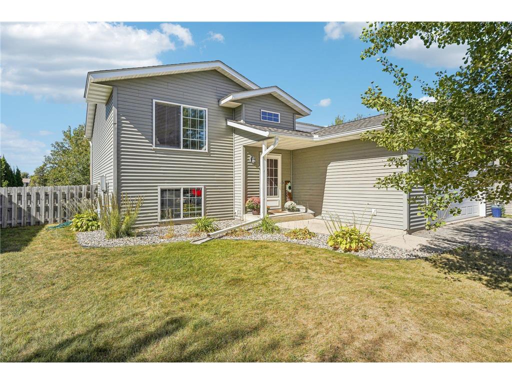 615 Texas Avenue NW Hutchinson MN 55350 6609441 image1