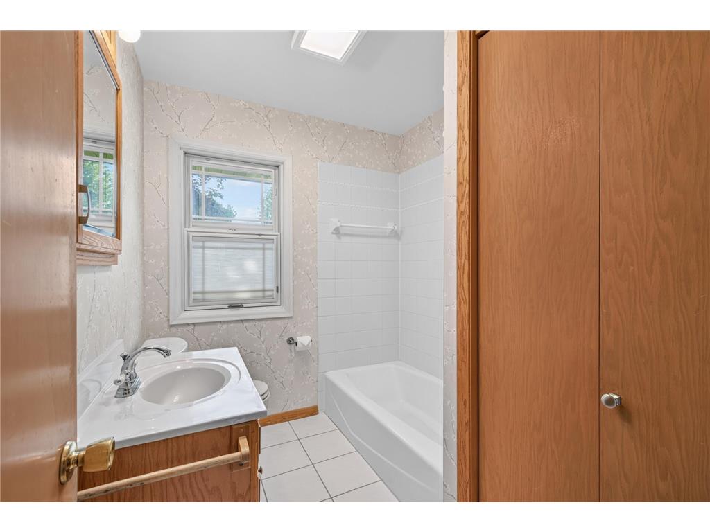 6150 Rainbow Drive NE Fridley MN 55432 7103017 image20