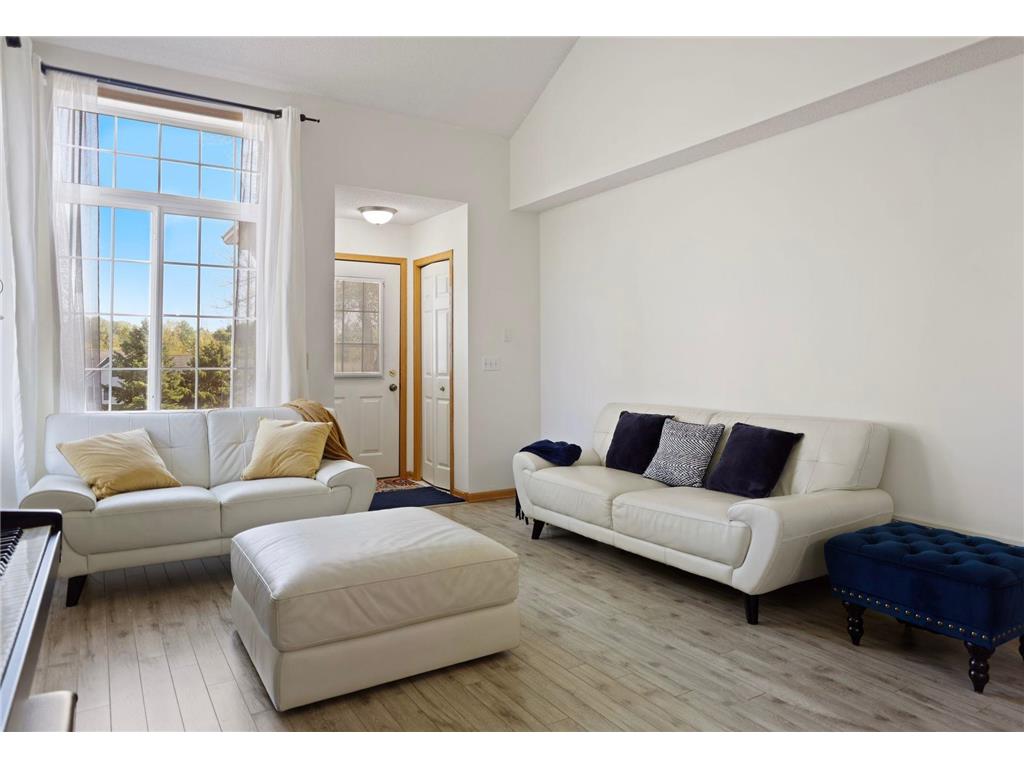 6153 Tahoe Circle #J Woodbury MN 55125 6608554 image1