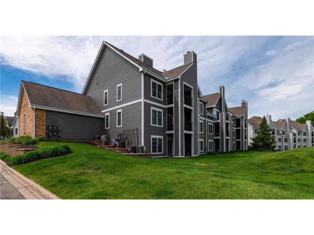 6155 Chasewood Parkway #201 Minnetonka MN 55343 7070781 image1