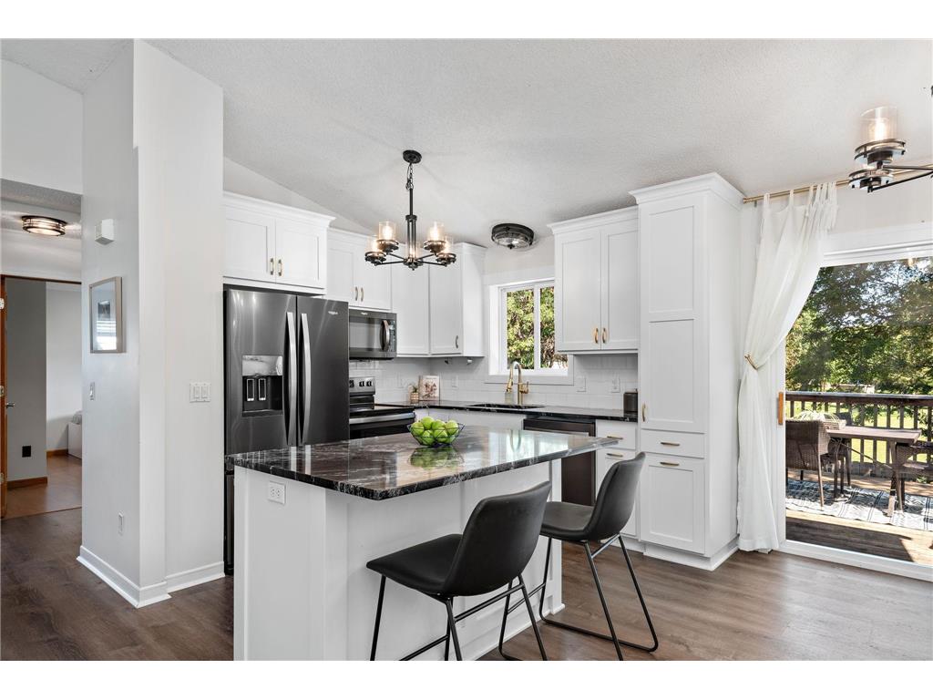 6156 Kahler Drive NE Albertville MN 55301 6514135 image1